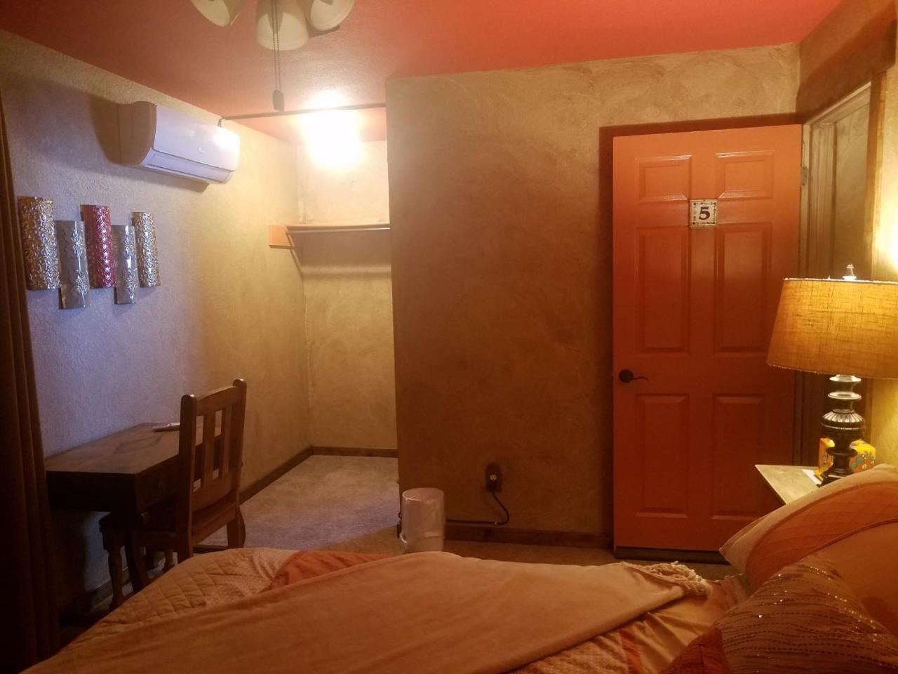Los Milagros Hotel Columbus エクステリア 写真